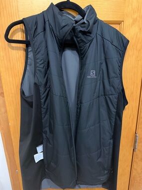 Salomon Black Men's Jacket with Logo Tag